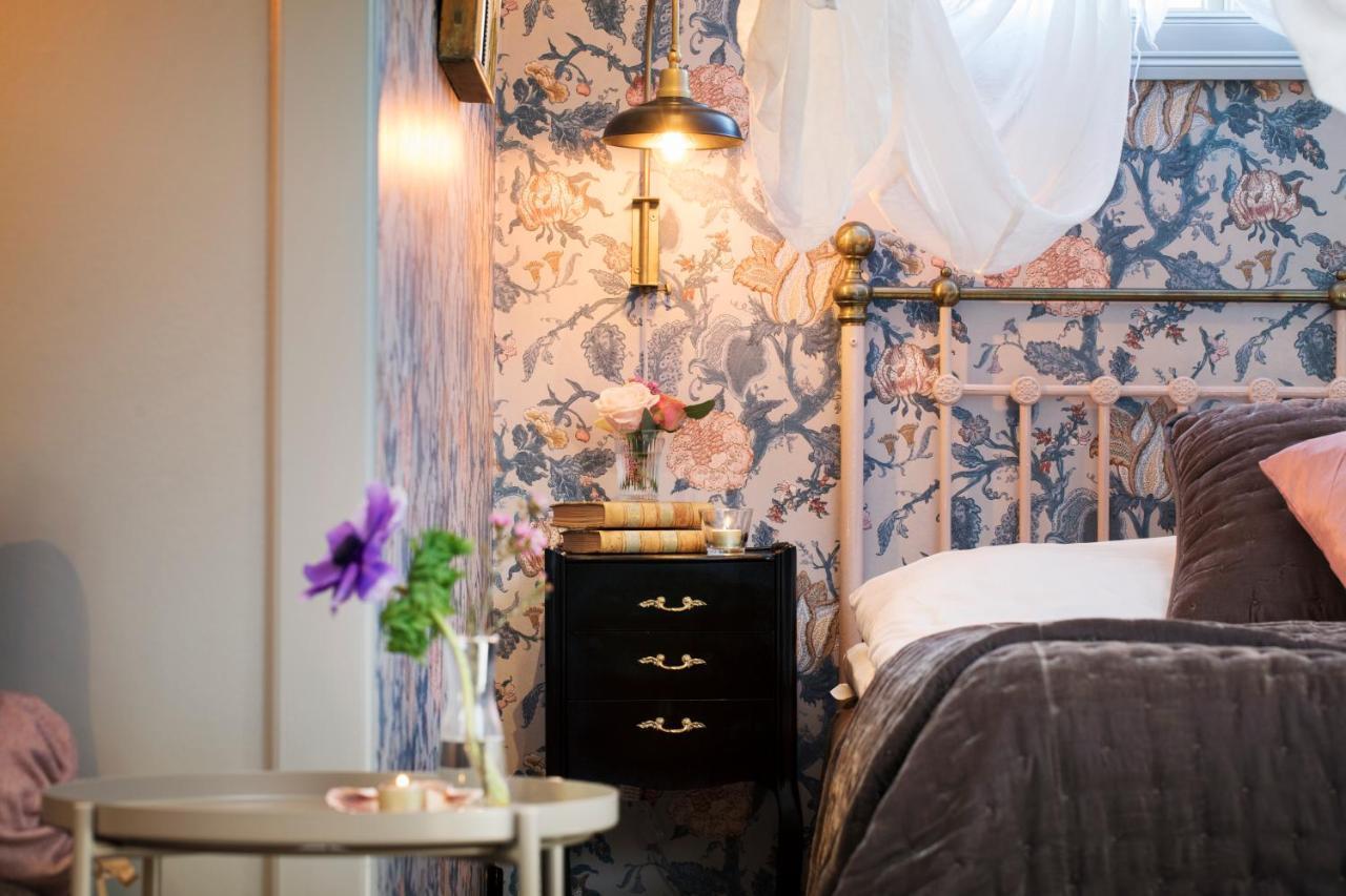 Strandvillan Hotell Och Bed & Breakfast Lysekil Exterior photo
