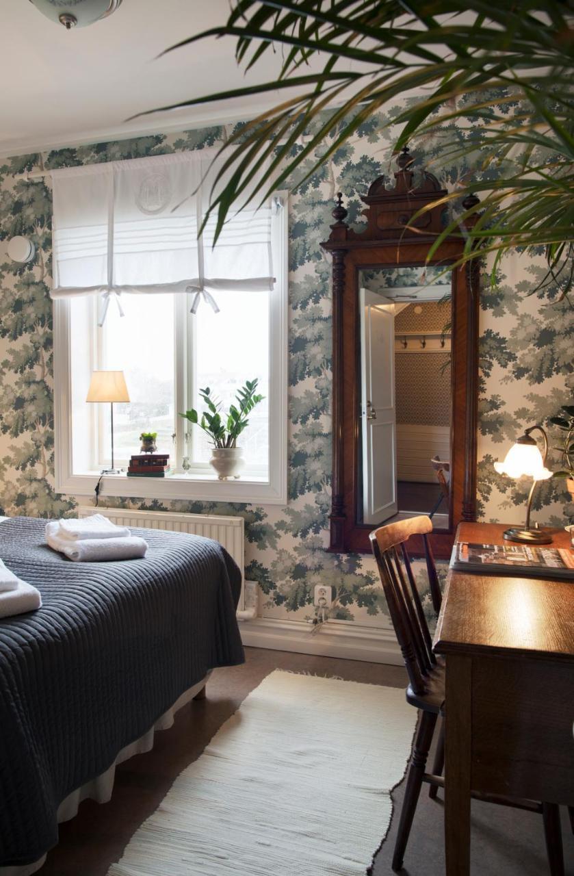 Strandvillan Hotell Och Bed & Breakfast Lysekil Exterior photo